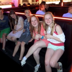 Bowling (02) - Toneelvereniging Plankenkoorts 
